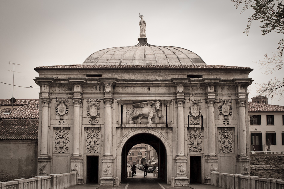 Associzione Ponte del mondo novo